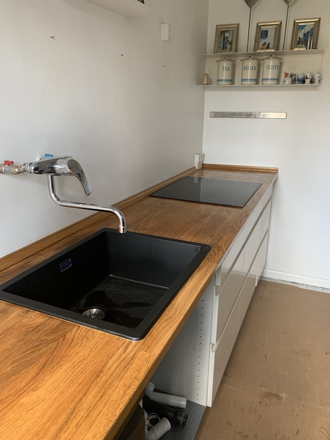 Køkkenbord og vask